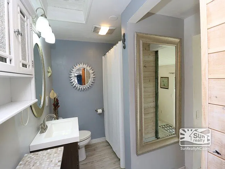 115 W Mobile Rd - Photo 2 of 9