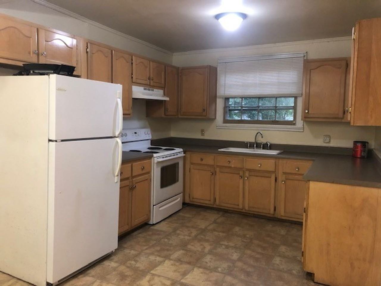 766 766 Oakdell Ave - Photo 4 of 13