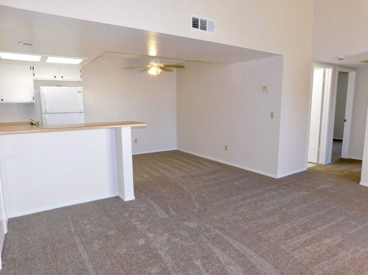 3780 Desert Marina Dr - Photo 5 of 23