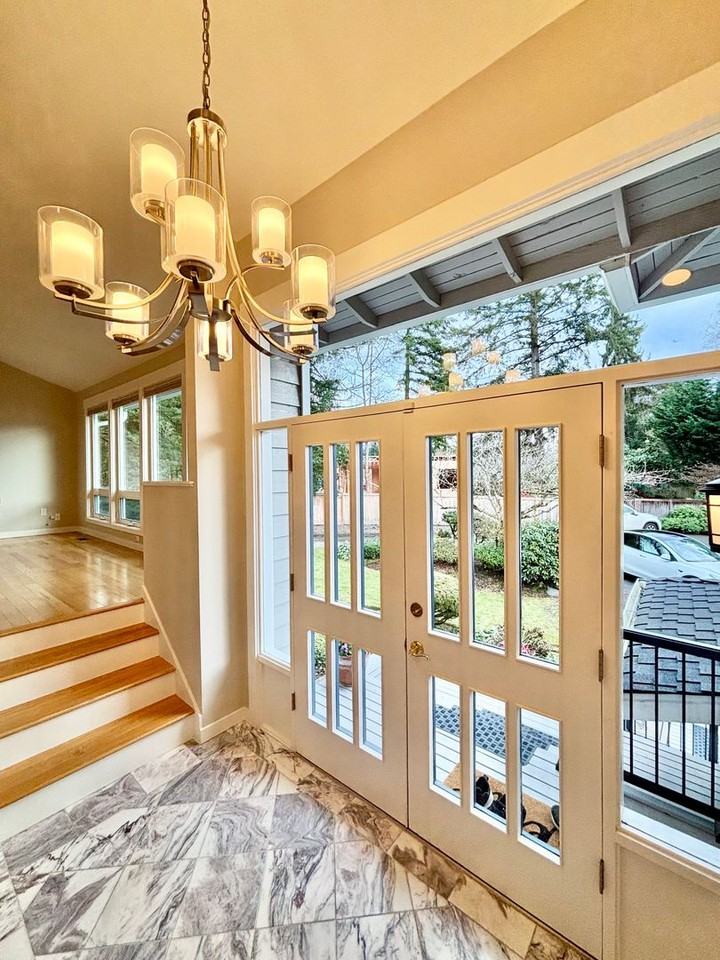 2461 78th Ave Ne - Photo 2 of 28