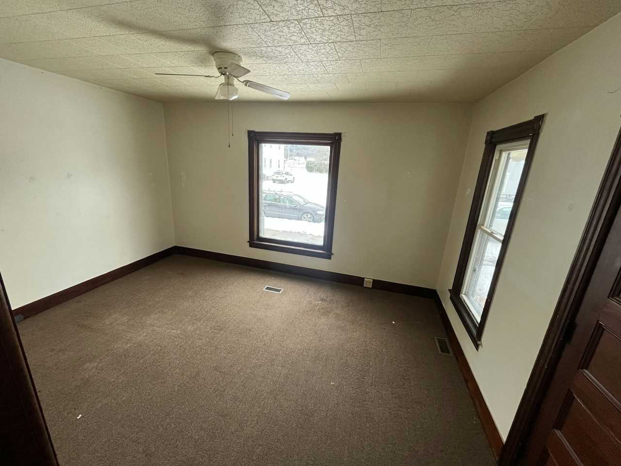 164 Hornell St #164LOWER - Photo 3 of 8