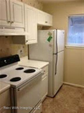 Blind Brook Court - Photo 3 of 8