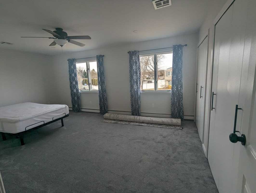 172 Glen Summer Rd - Photo 2 of 12