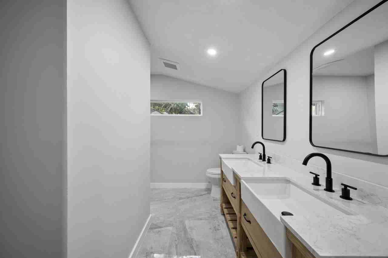 King Ave - Photo 4 of 19