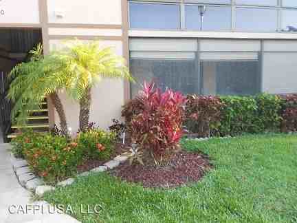 9448 S Belfort Cir #116BLDGL4 - Photo 3 of 12