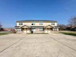 featured image of 3401 Turner Ave