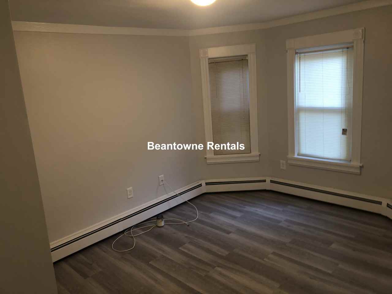 Spencer St #2 - Photo 3 of 6