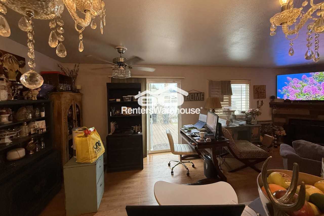 222 S 3rd St - Photo 3 of 17