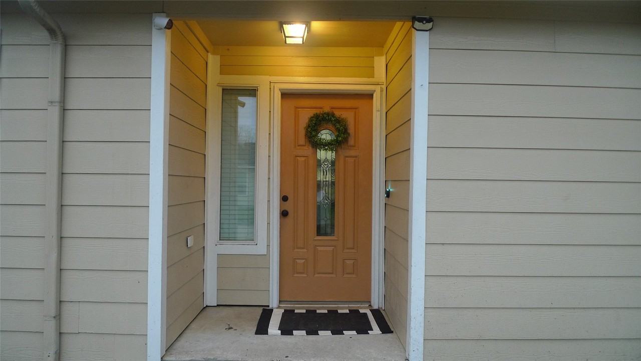 19107 Rustic Gate Dr - Photo 5 of 42