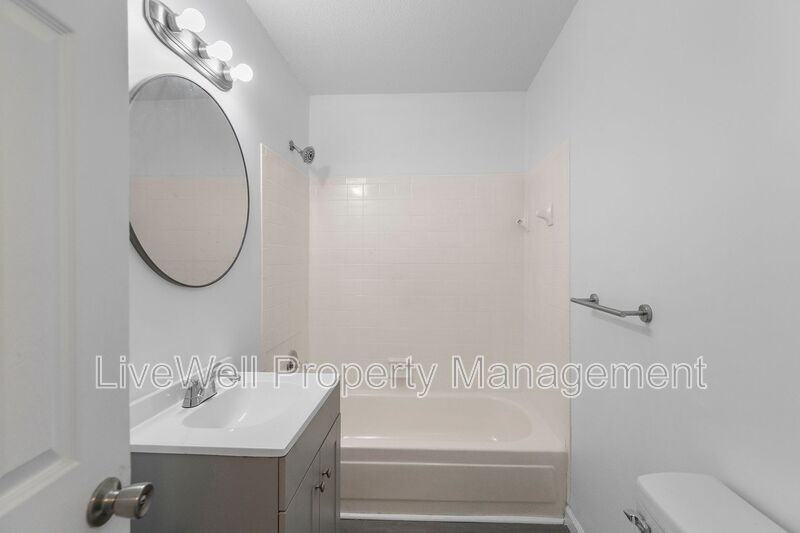 2608 20th Ave N #3 - Photo 3 of 50