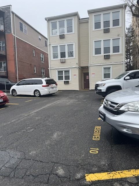 3218 Wisconsin Ave Nw - Photo 2 of 3