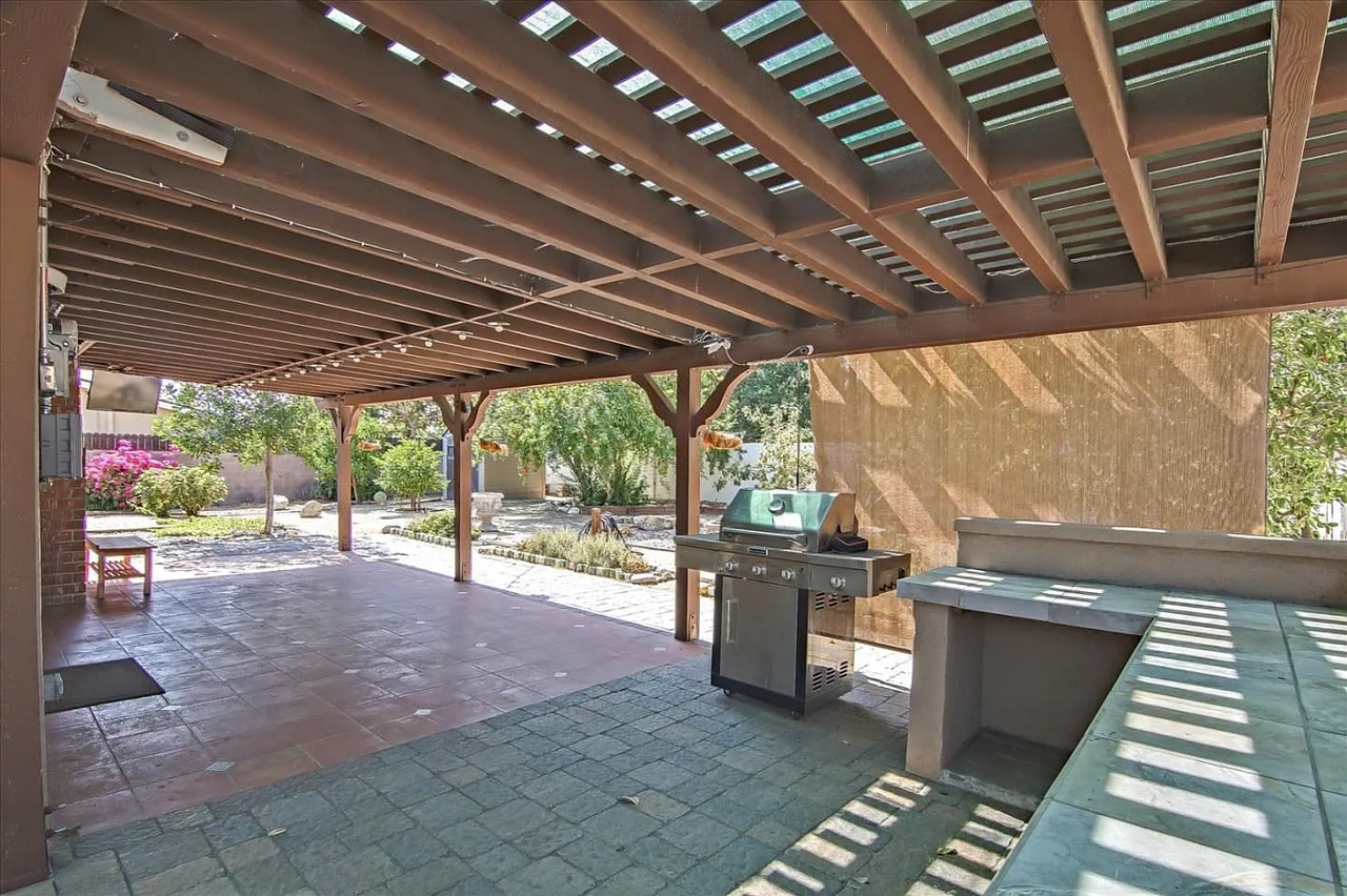 20512 Londelius St #NA - Photo 5 of 30