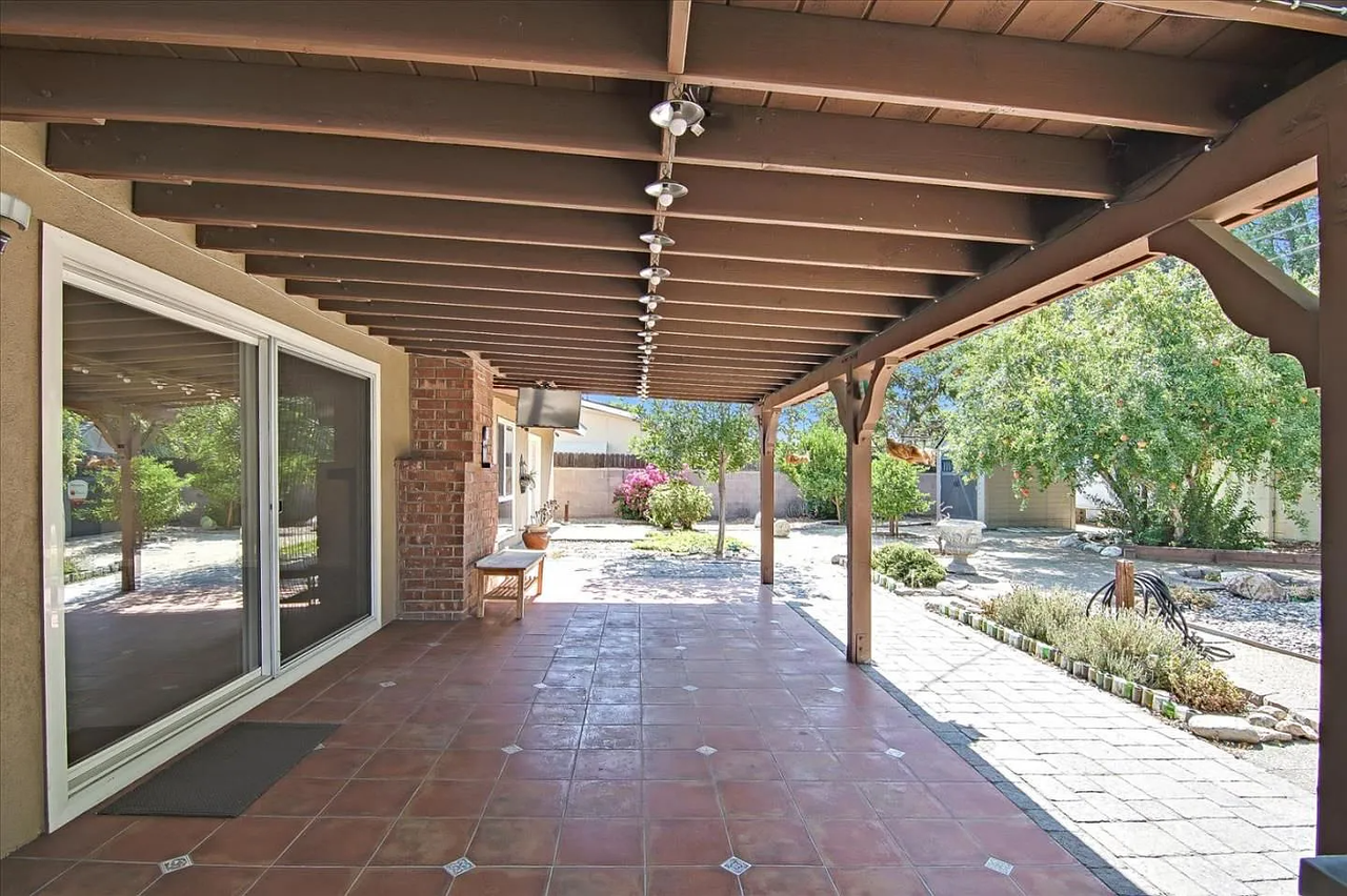 20512 Londelius St #NA - Photo 4 of 30