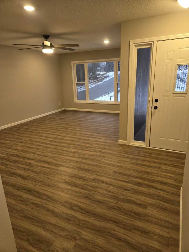 11355 Riverview Rd Ne #NA - Photo 2 of 9