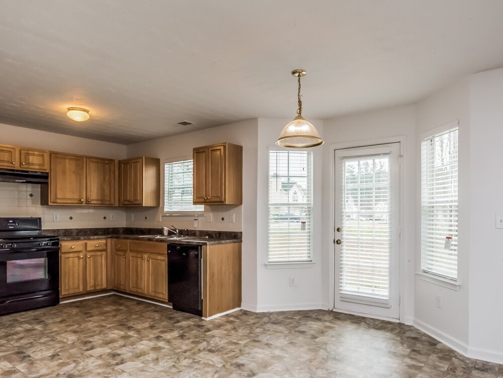 3112 Far Emerald Land - Photo 7 of 18