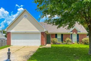 featured image of 610 Northwood Hills Dr