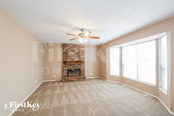 3874 Kentucky Derby Dr - Photo 3 of 16