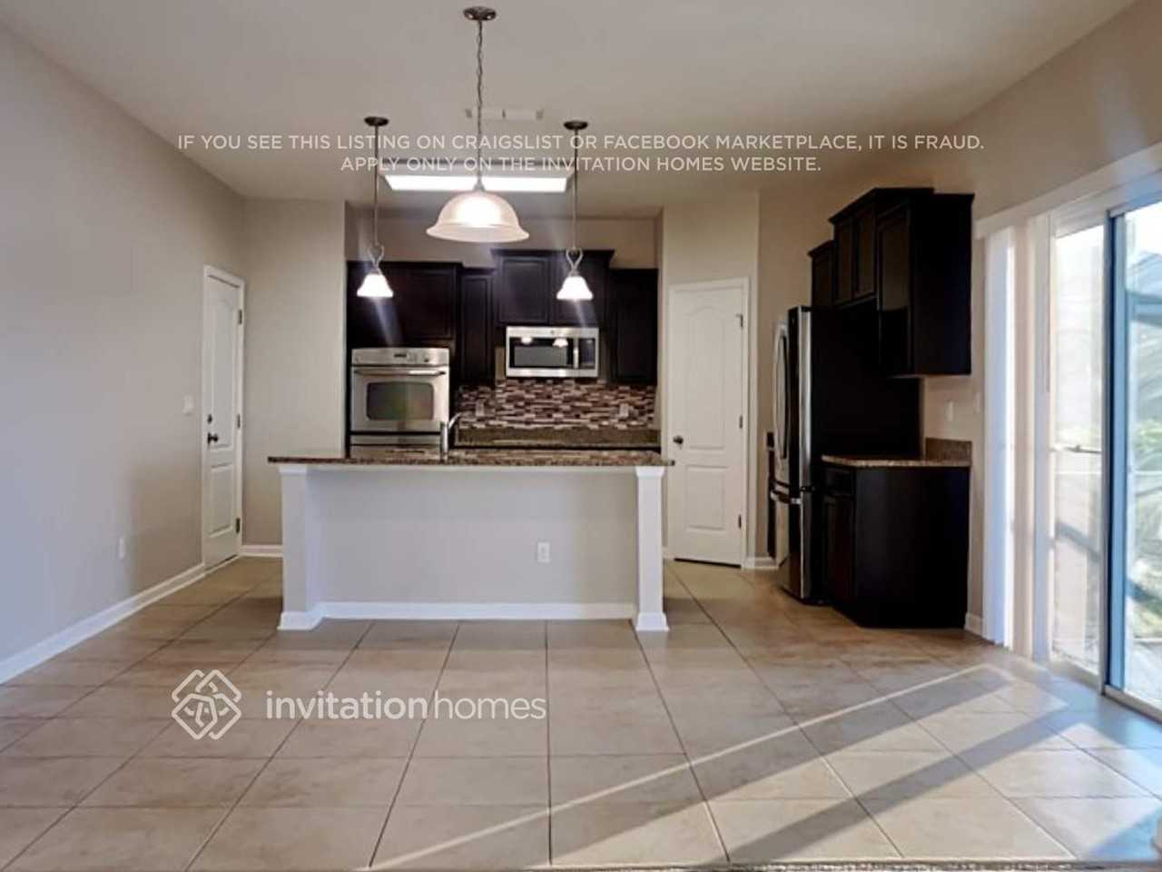 16346 Dawnwood Ct - Photo 6 of 23