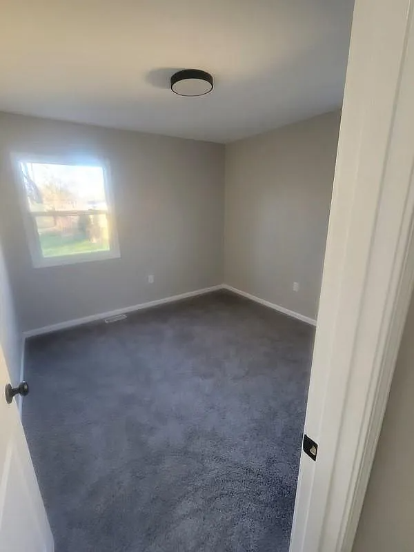 4318 E 12th Pl - Photo 2 of 6