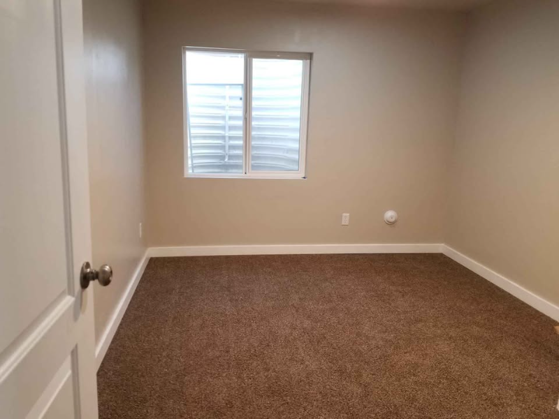 1559 N August Dr - Photo 7 of 8