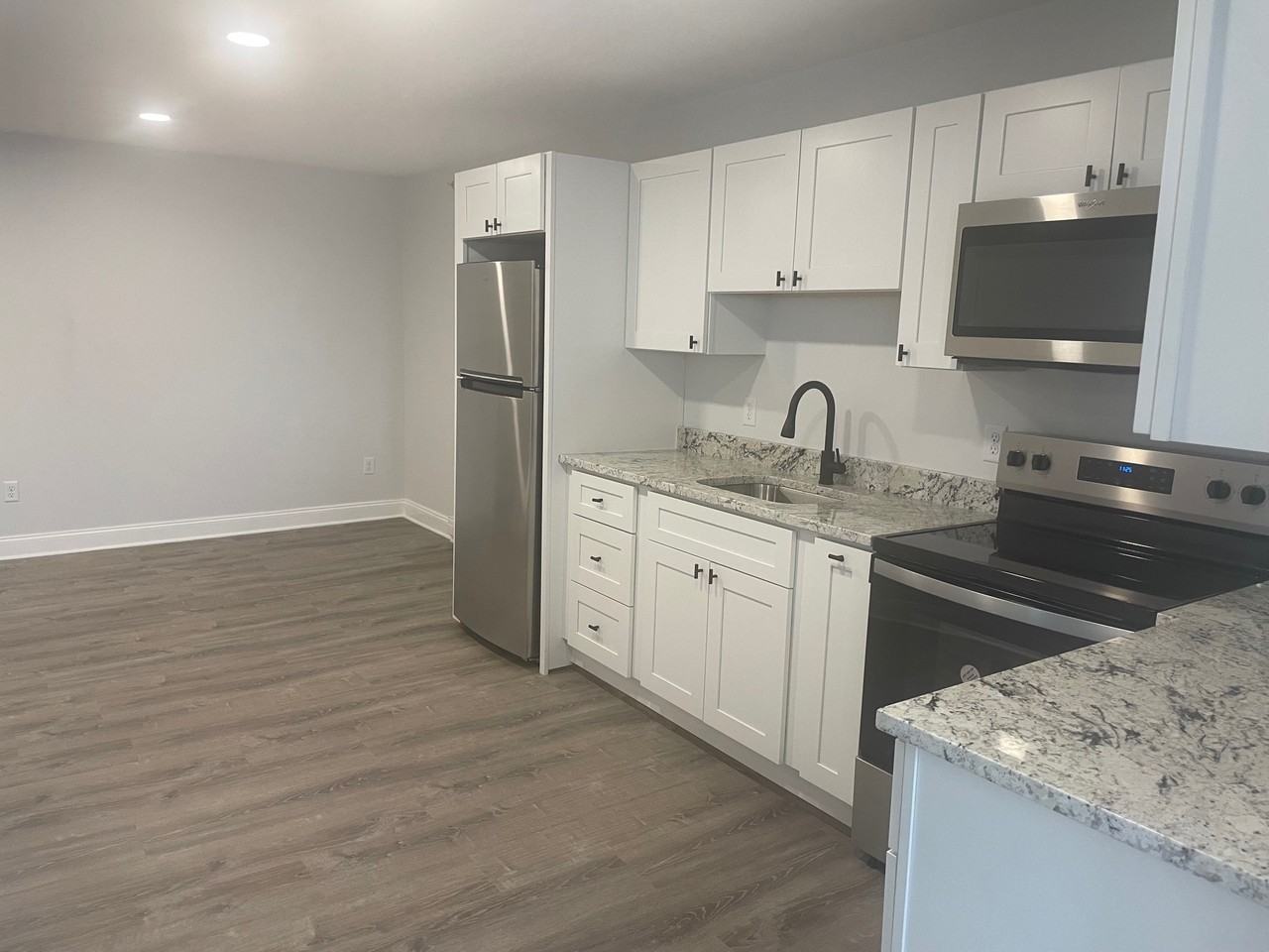 1 Main St - Photo 5 of 7