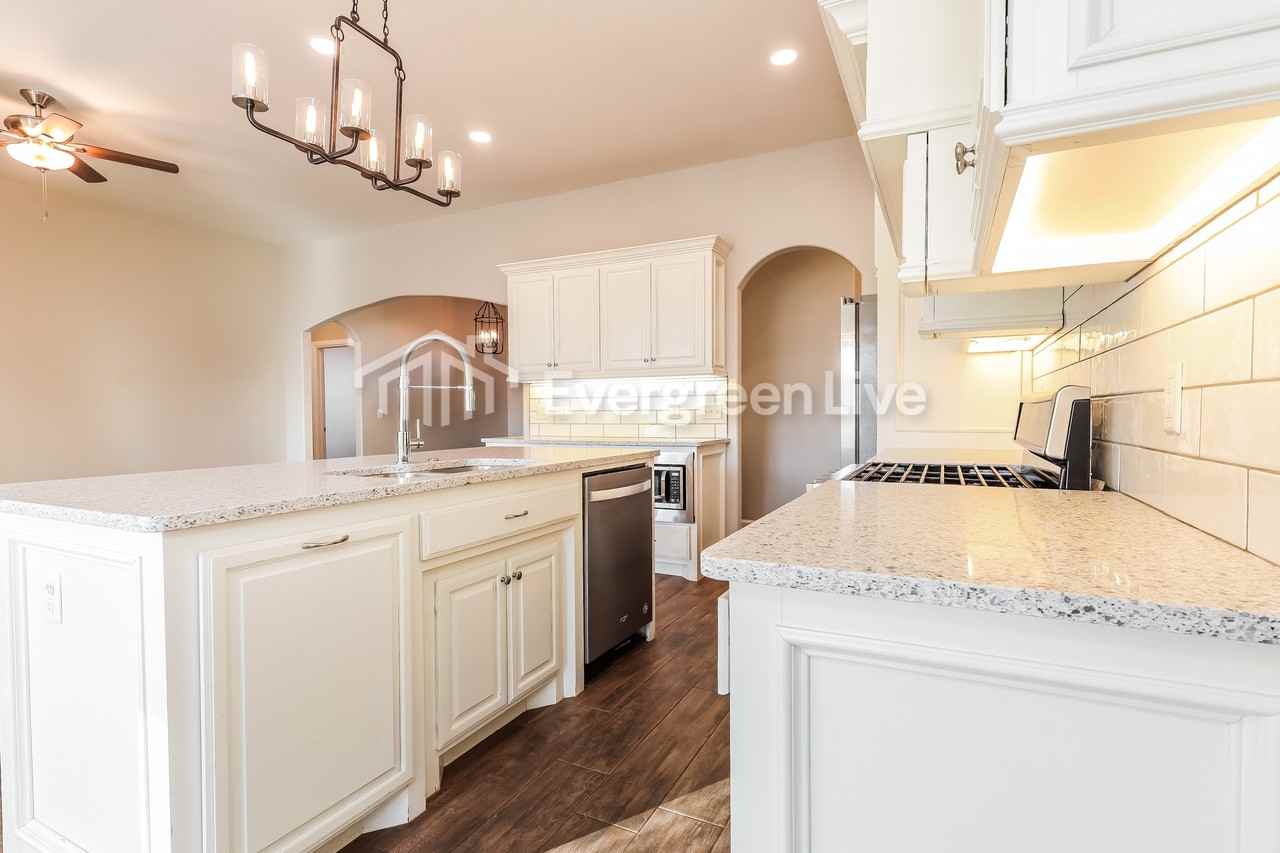 2000 Ladera Ln - Photo 6 of 16