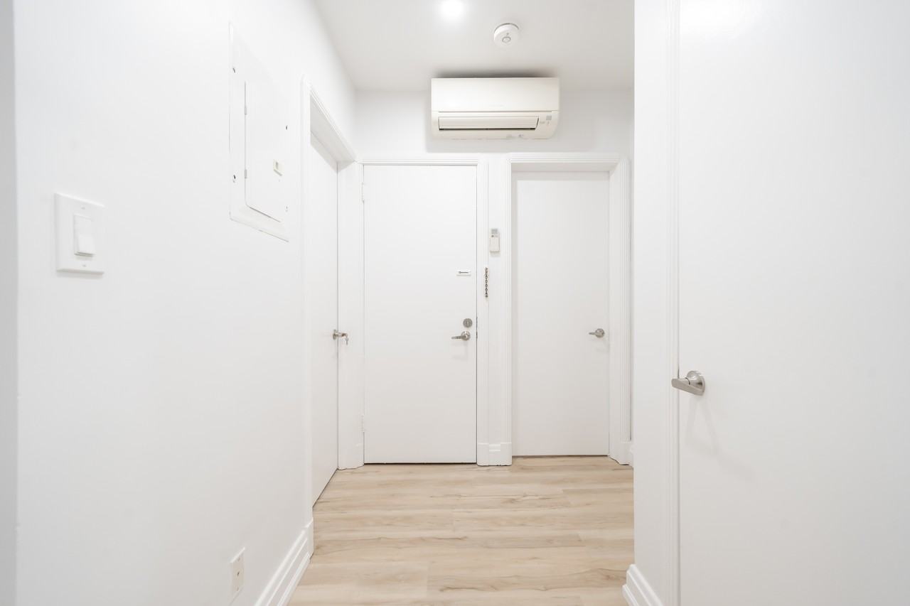 109 Chatsworth Drive #Main - Photo 2 of 20