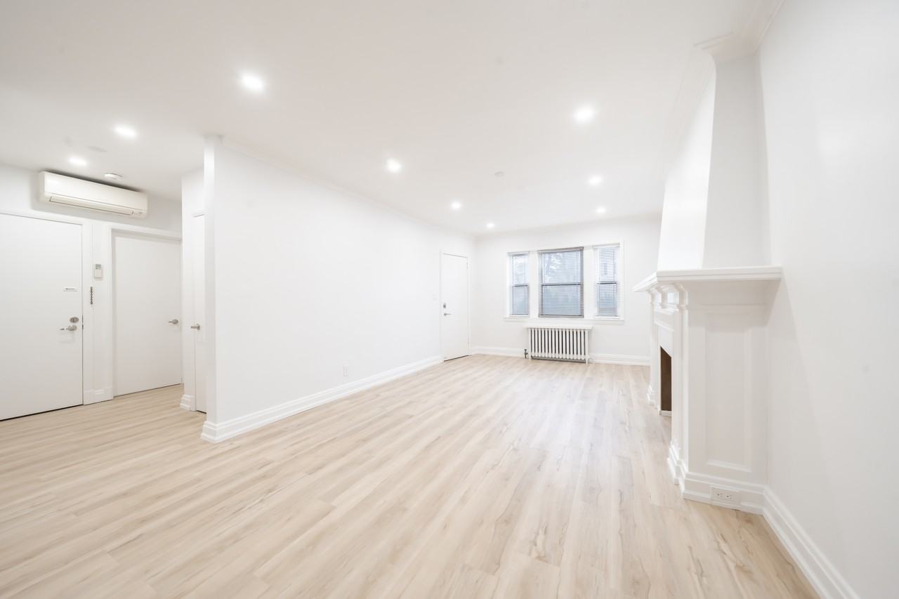109 Chatsworth Drive #Main - Photo 3 of 20