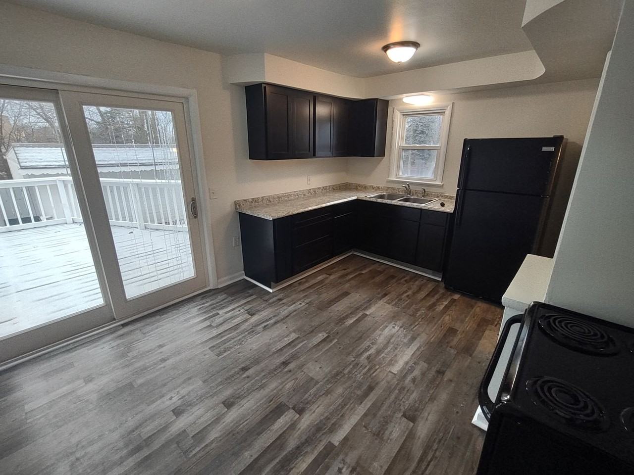 15812 Friend Ave - Photo 2 of 22