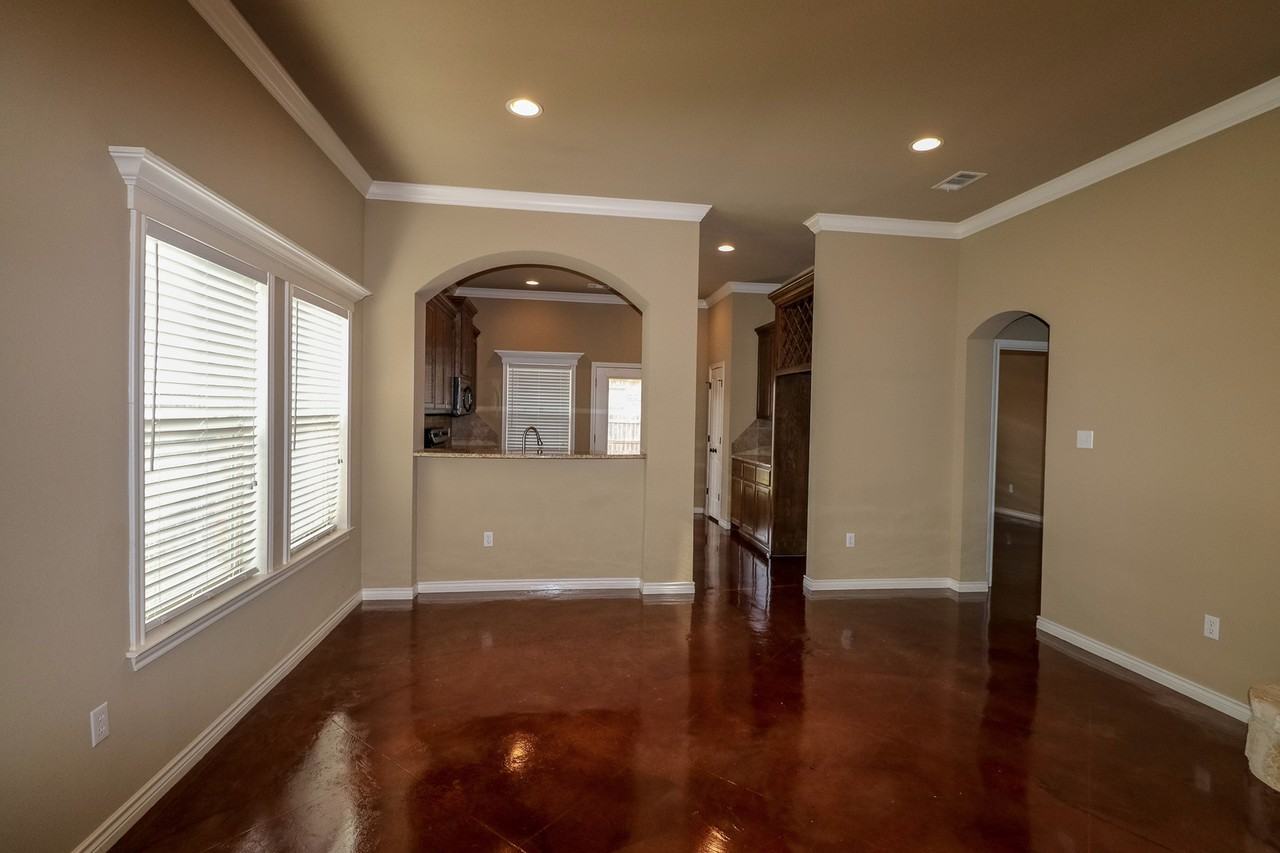 3004 Silver Saddle Dr - Photo 5 of 24
