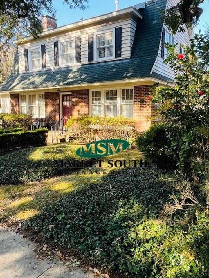 102 E 53rd St - Photo 5 of 32