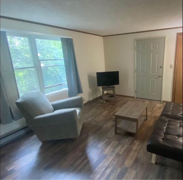 105 Grandview Ave - Photo 2 of 8