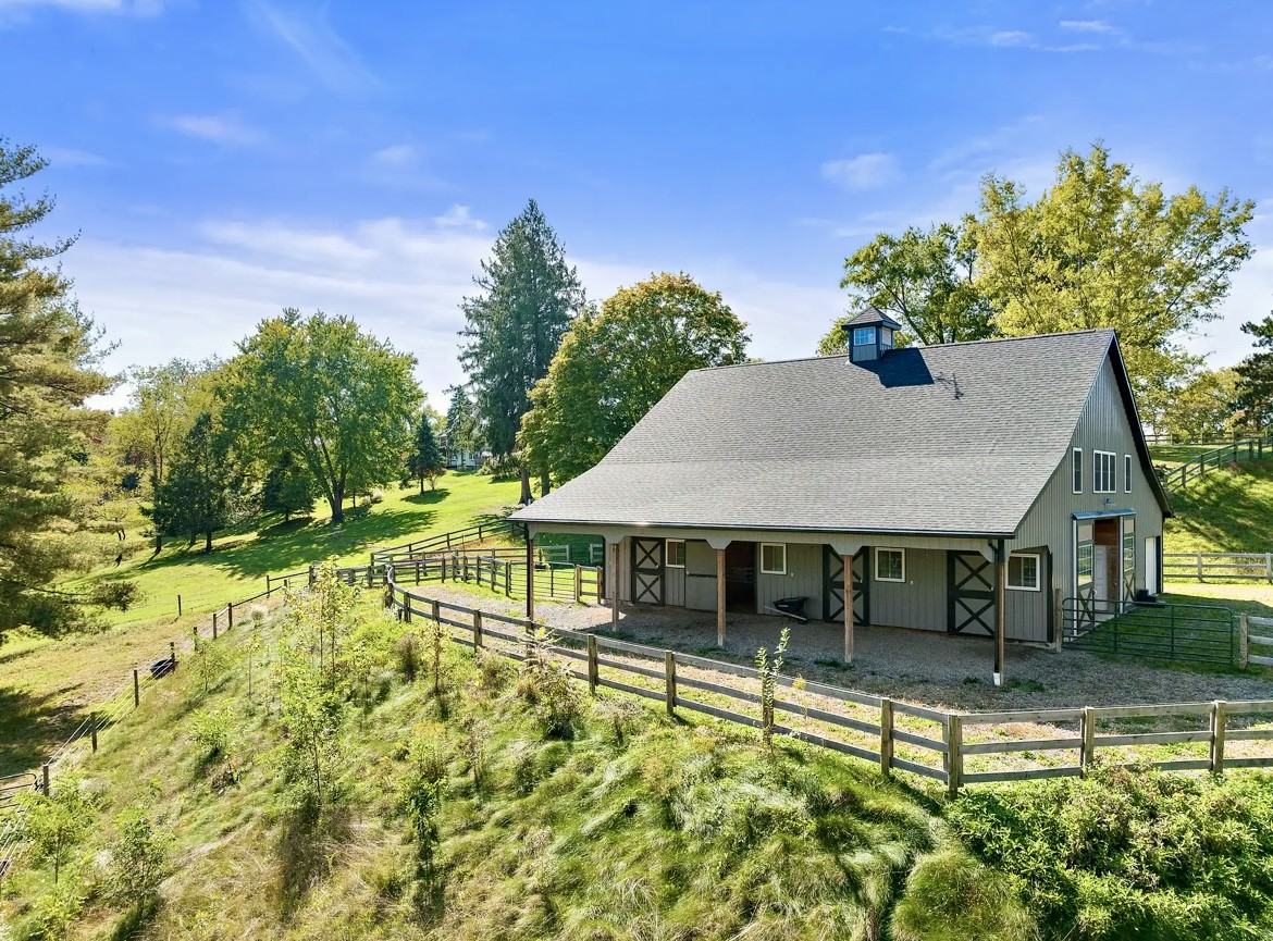 2208 Henry Rd #NA - Photo 3 of 19