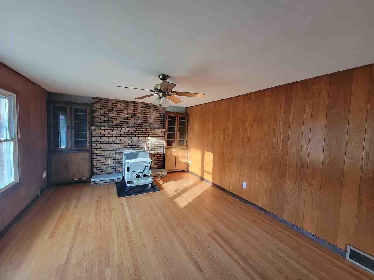 1640 Crabtree Rd #NA - Photo 2 of 15