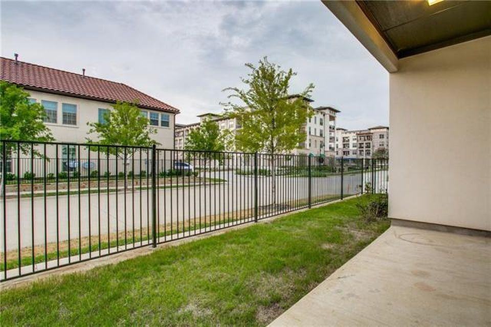 432 Loma Alta Dr #NA - Photo 4 of 26