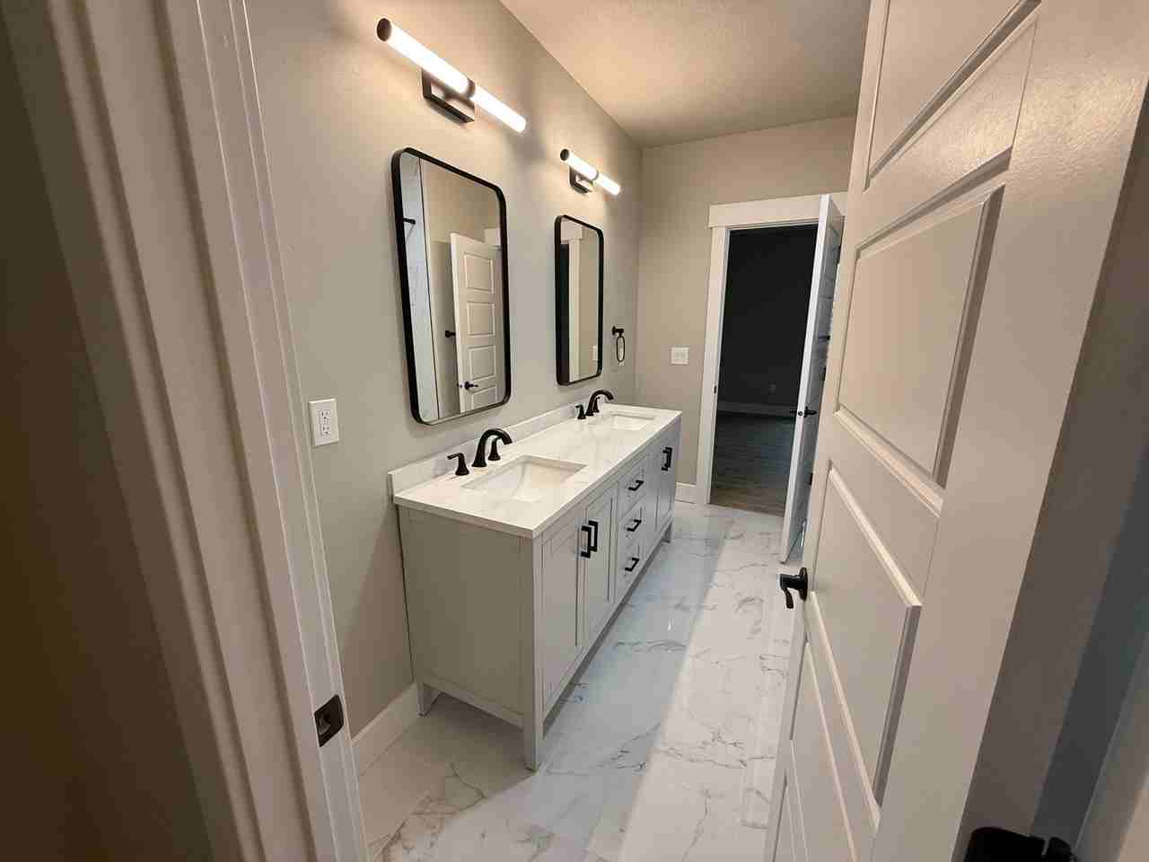 9962 S Colton Spring Ln