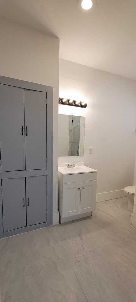 135 South Stone Street - Photo 7 of 19