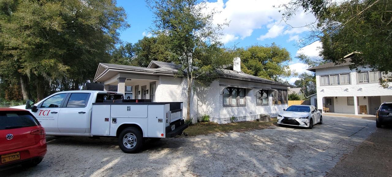 135 South Stone Street - Photo 5 of 19