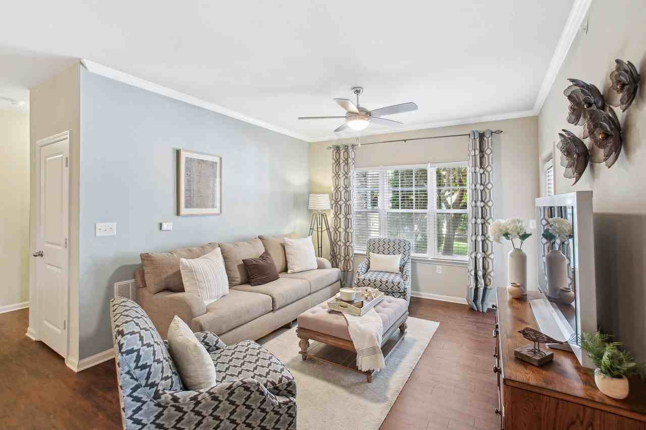 Grove at Shadow Green Apartments - Photo 7 of 39