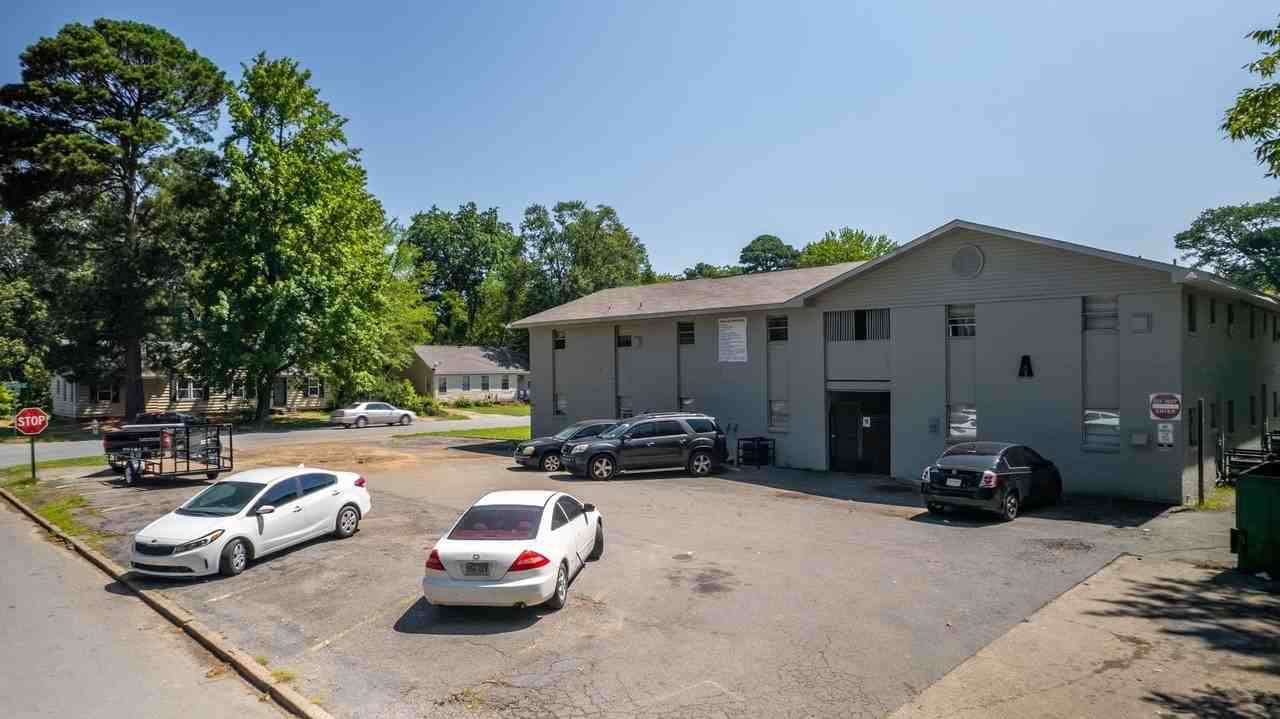 818 West 28th Avenue - Photo 5 of 20