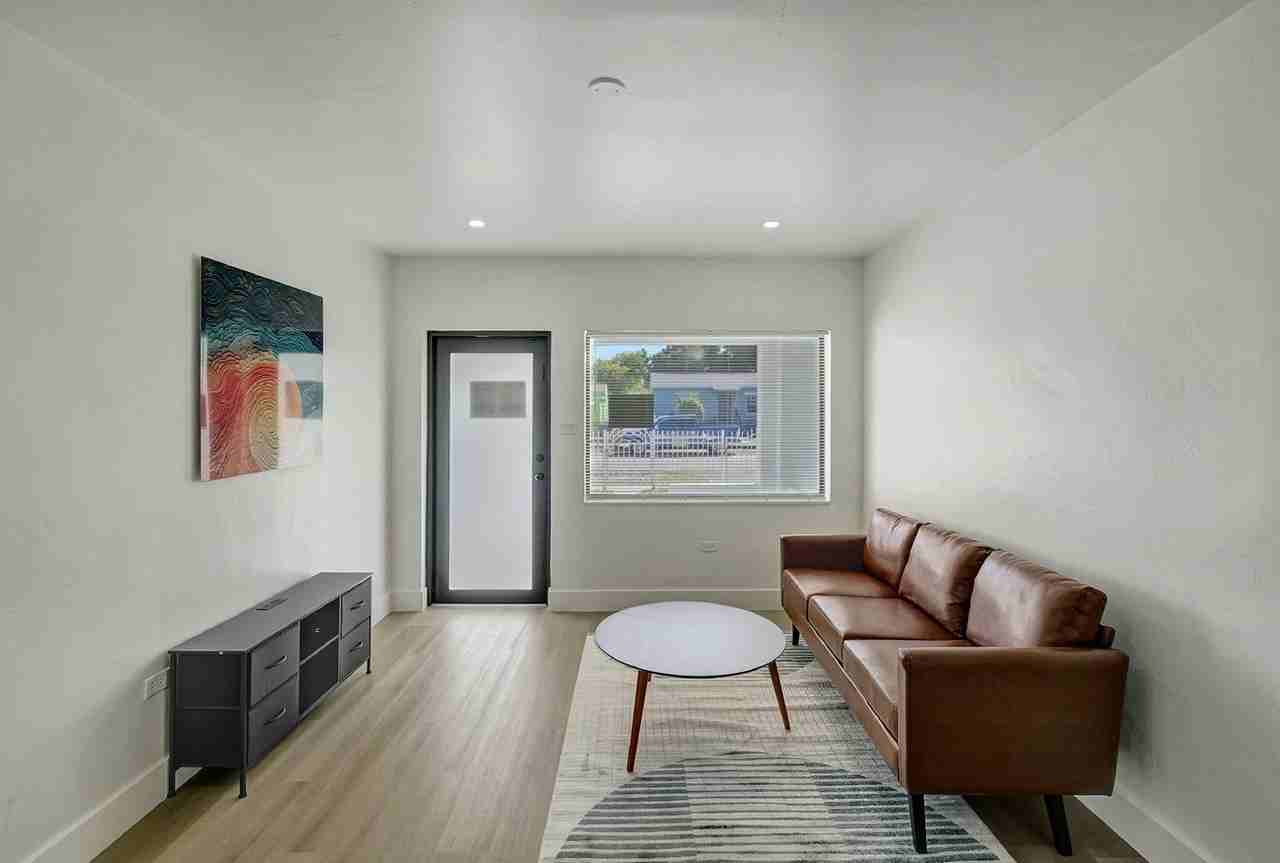 Nw 51st St - Photo 2 of 11