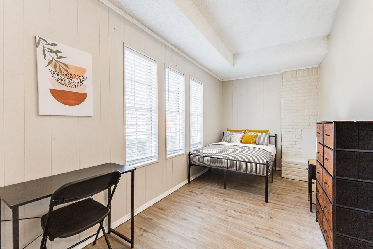 Swiss Way - Photo 4 of 5