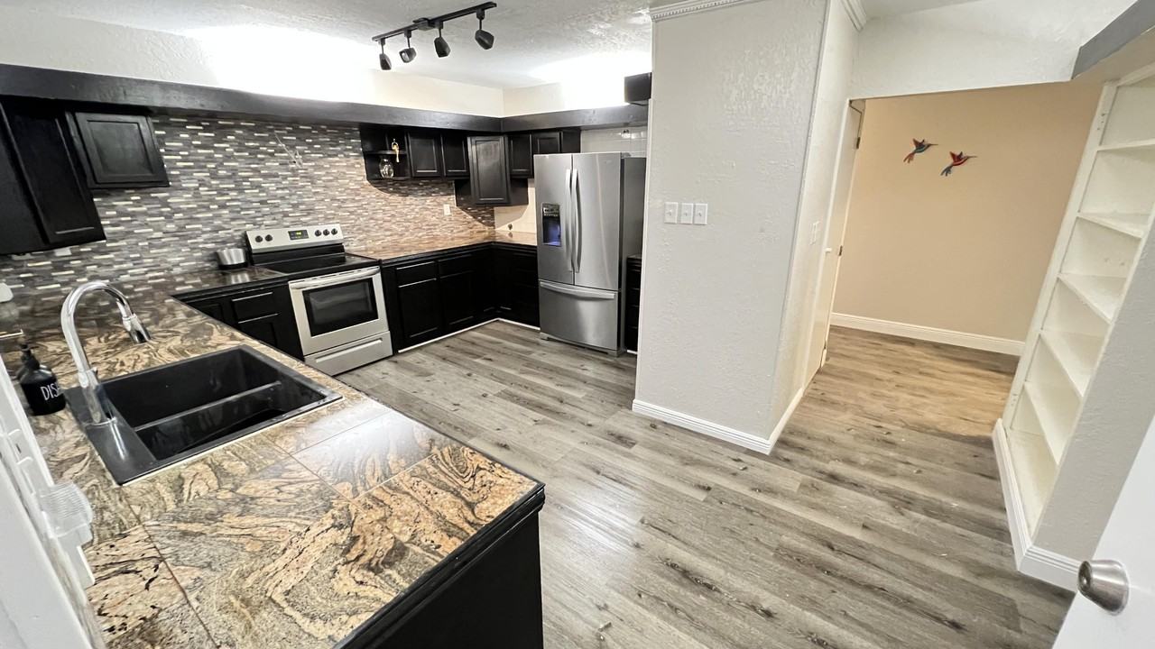 Chastain Rd - Photo 2 of 12