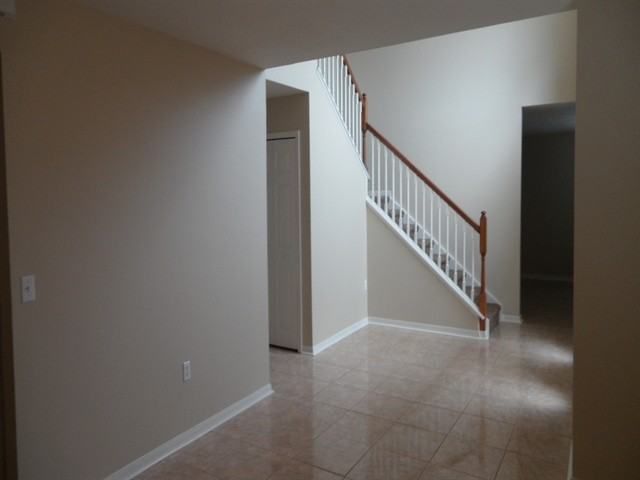 31810 Parkdale Dr - Photo 3 of 21
