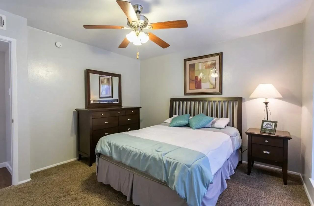 Pasadena Apartments - Photo 4 of 36