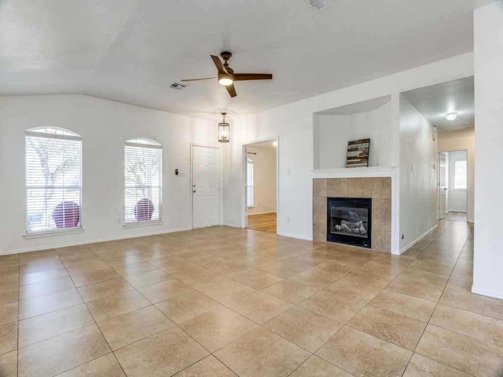 3101 Clinton Pl - Photo 2 of 12
