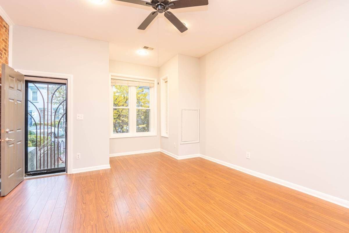 226 P St Nw - Photo 5 of 16