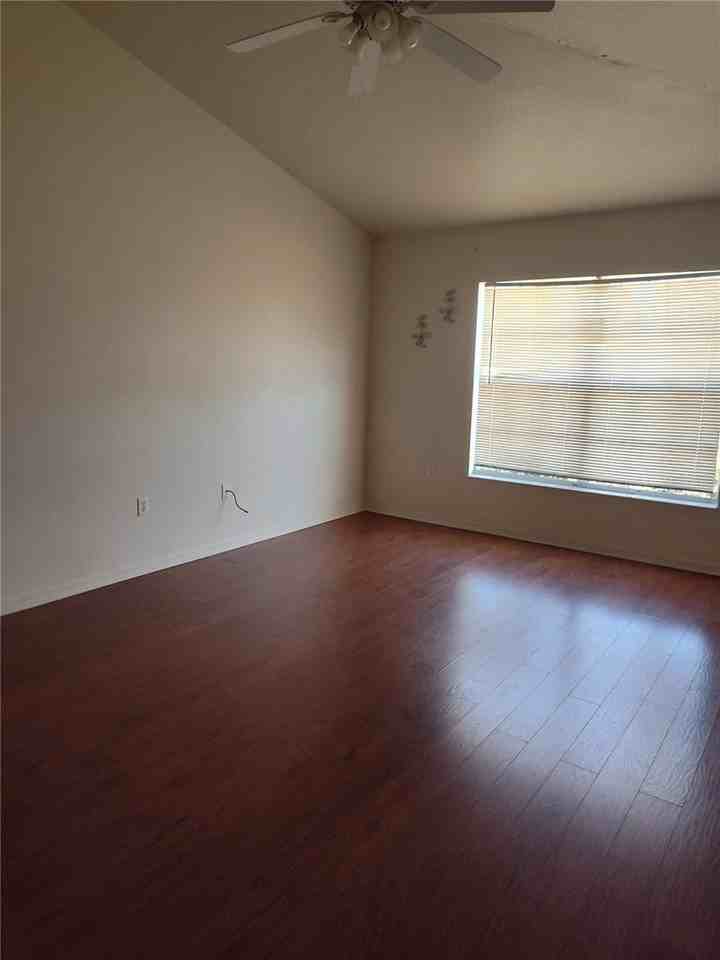 8026 Se 62nd Loop - Photo 6 of 18