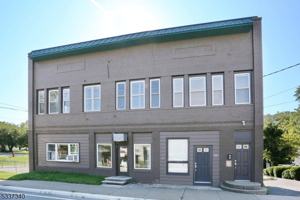 featured image of 744 Ringwood Ave