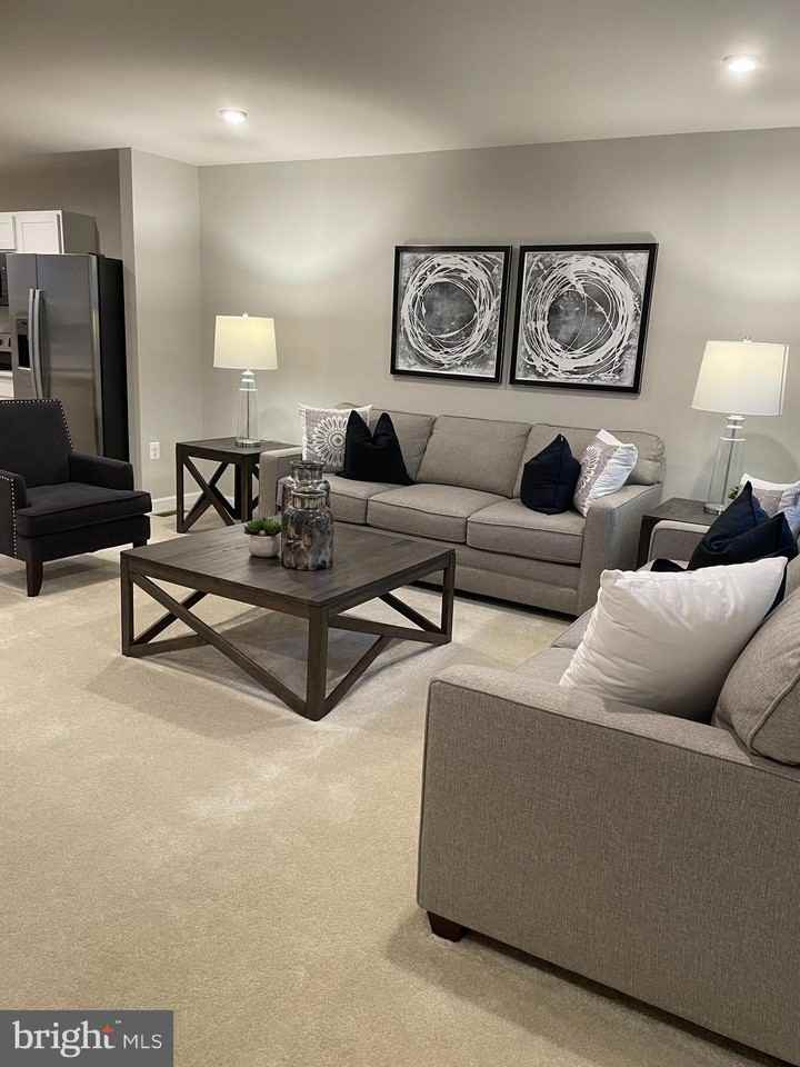 2640 High Point Dr - Photo 3 of 27